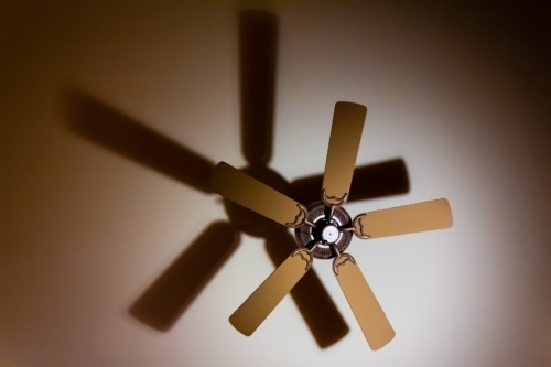 Ventilador de techo simple