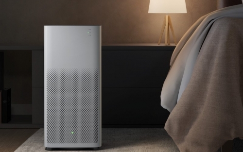 purificador de aire en dormitorio