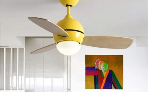 Factores para considerar al comprar un ventilador de techo con luz 